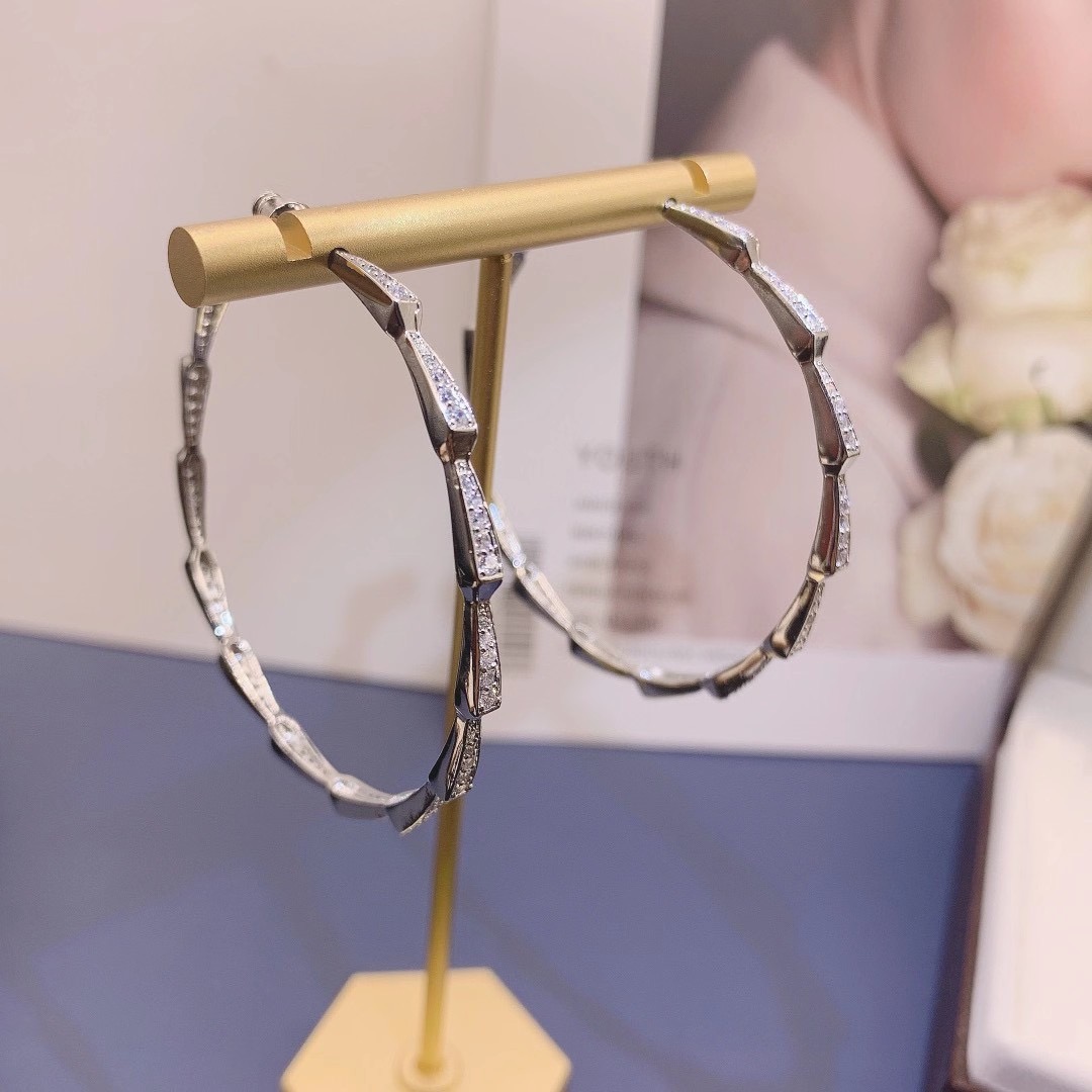 ラグジュアリージオメトリーサークルキュービックジルコニアステ - Women Accessories Dubai のレビューと価格