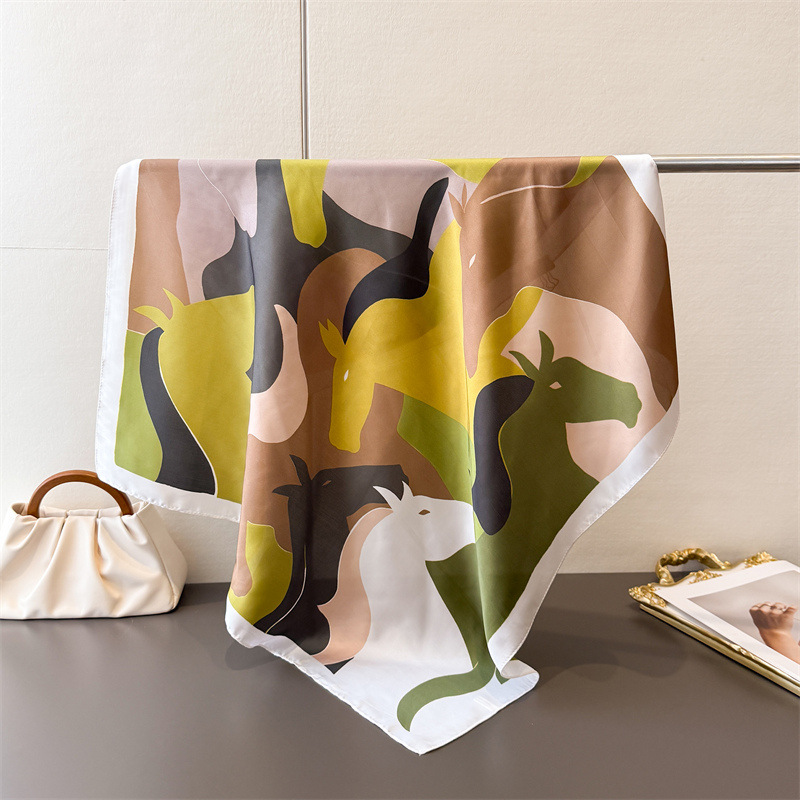 2026 新しい女性スクエアスカーフ模造シルク花柄ネッカチー - Silk Scarf Square のレビューと価格